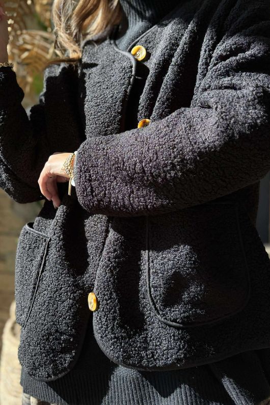 Highland Sherpa Jacket Black /14 =